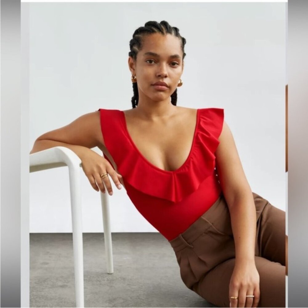 Aritzia Wilfred Danette Ruffle Bodysuit Red - Picture 2 of 8